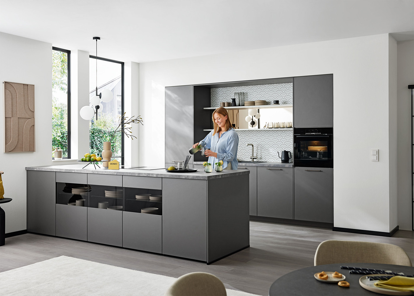 Insel-Küche Lenzen in grau