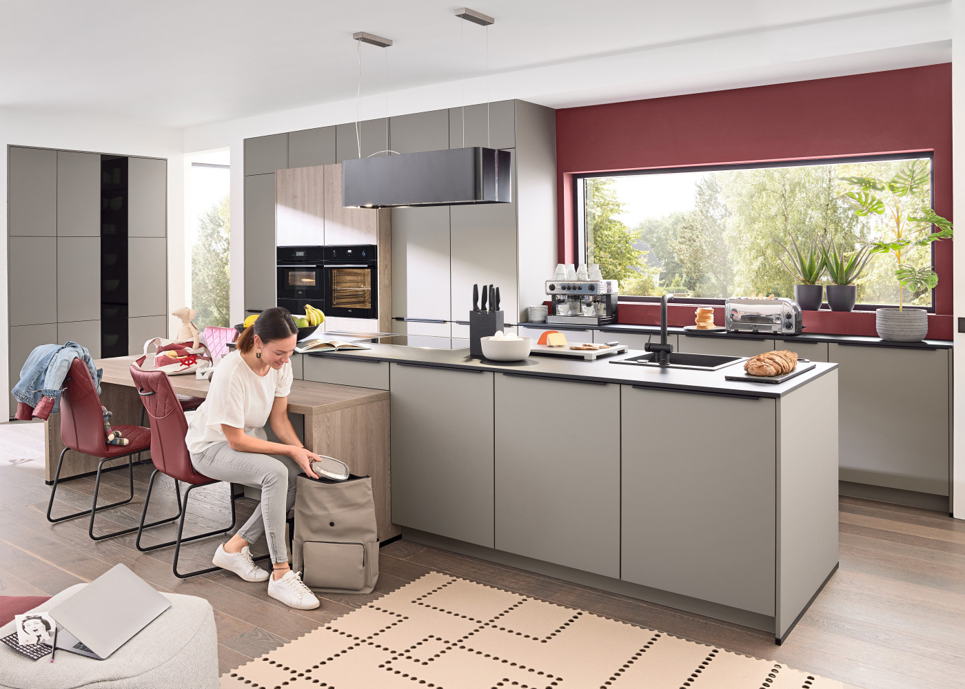 Kücheninsel ESILIA in Taupegrau ultramatt