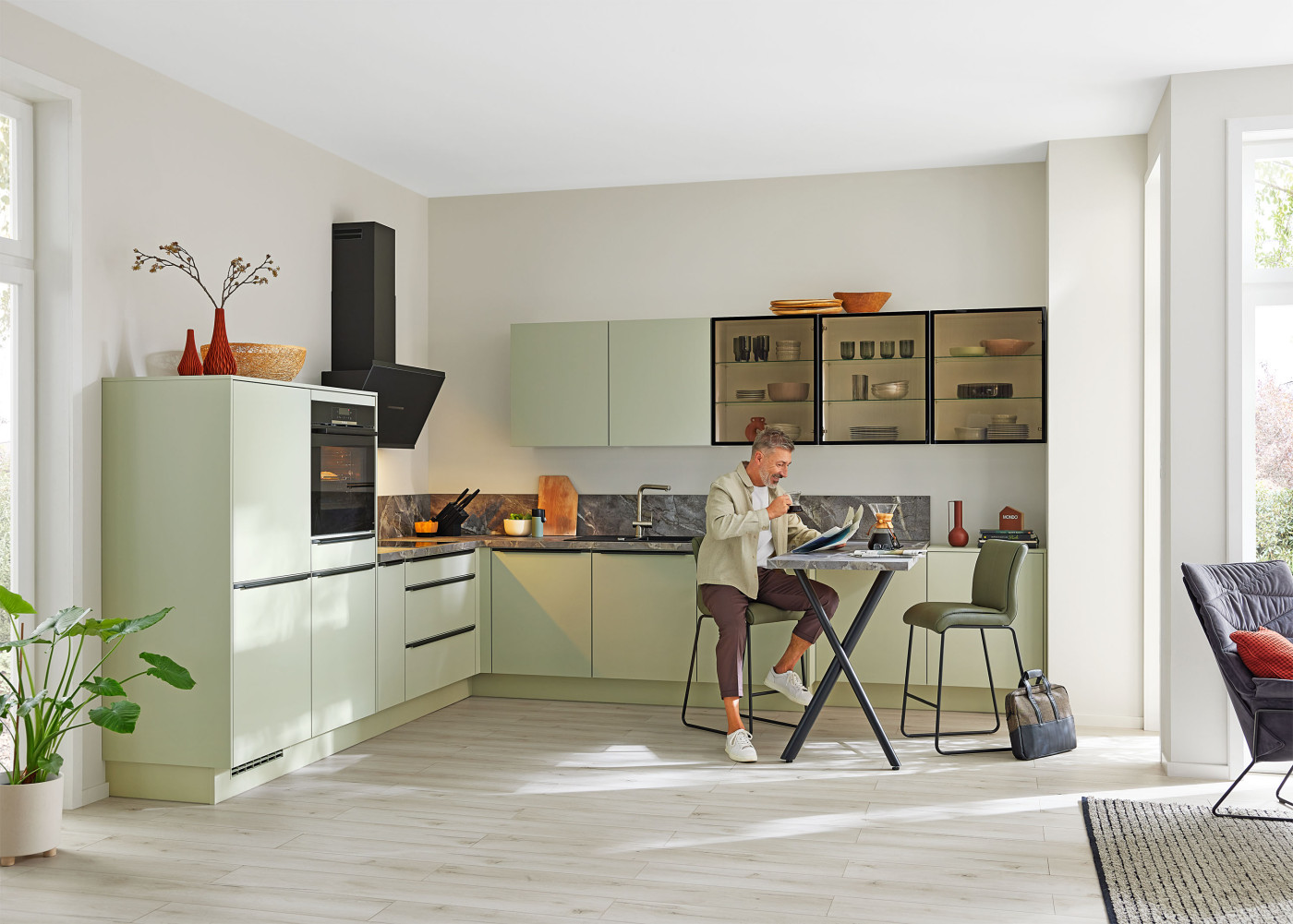 L-Küche Sunta in grün